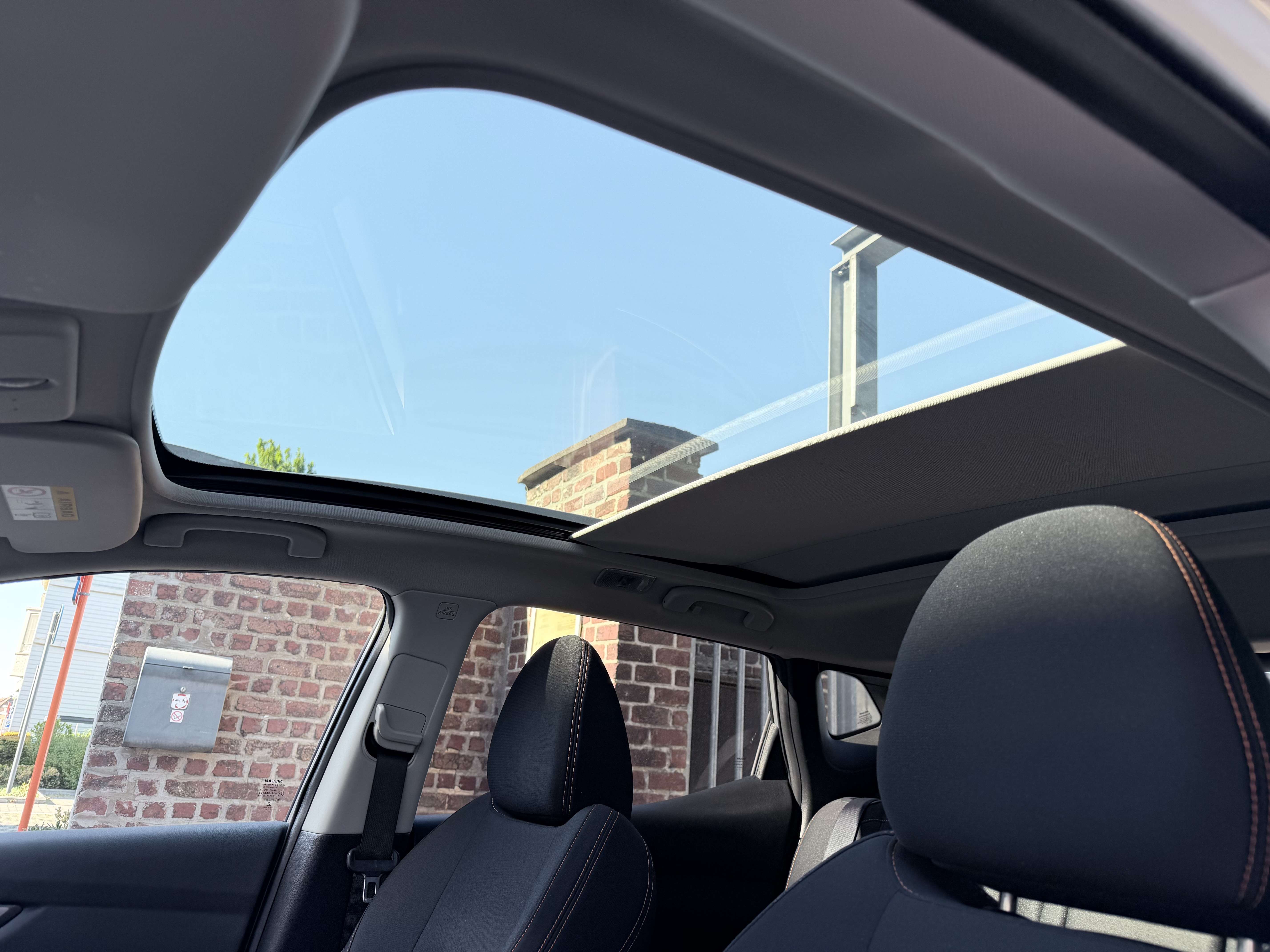 Nissan Qashqai BUSINESS EDITION | PANO | 360° CAMERA | LED | NAVIGATIE