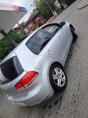 Volkswagen Golf VII 1.6 TDI 105 BLUEMOTION TECHNOLOGY CARAT 5P