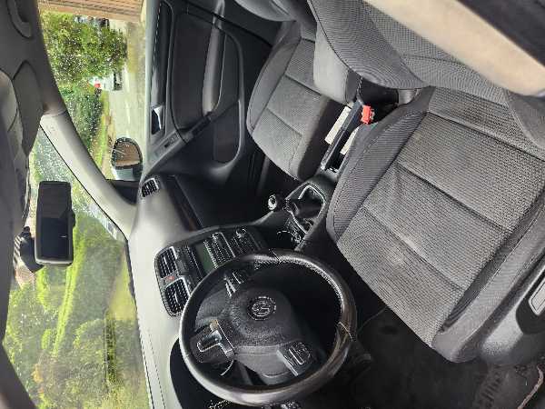 Volkswagen Golf VII 1.6 TDI 105 BLUEMOTION TECHNOLOGY CARAT 5P