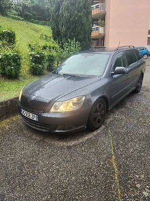Skoda Octavia II (2) COMBI 1.6 TDI 105 CR FAP STYLE
