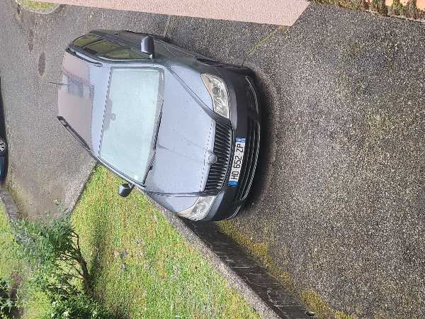 Skoda Octavia II (2) COMBI 1.6 TDI 105 CR FAP STYLE