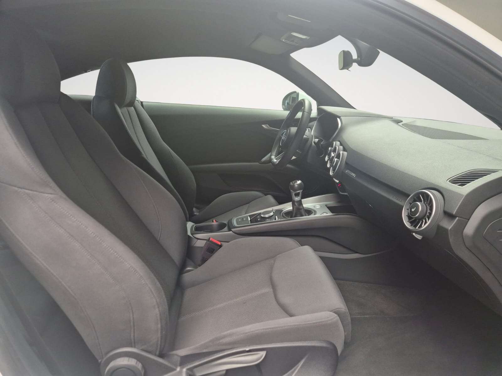 Audi TT Coupé 1.8 TFSI / Cockpit Digital / USB / MP3 / Garantie 12 mois