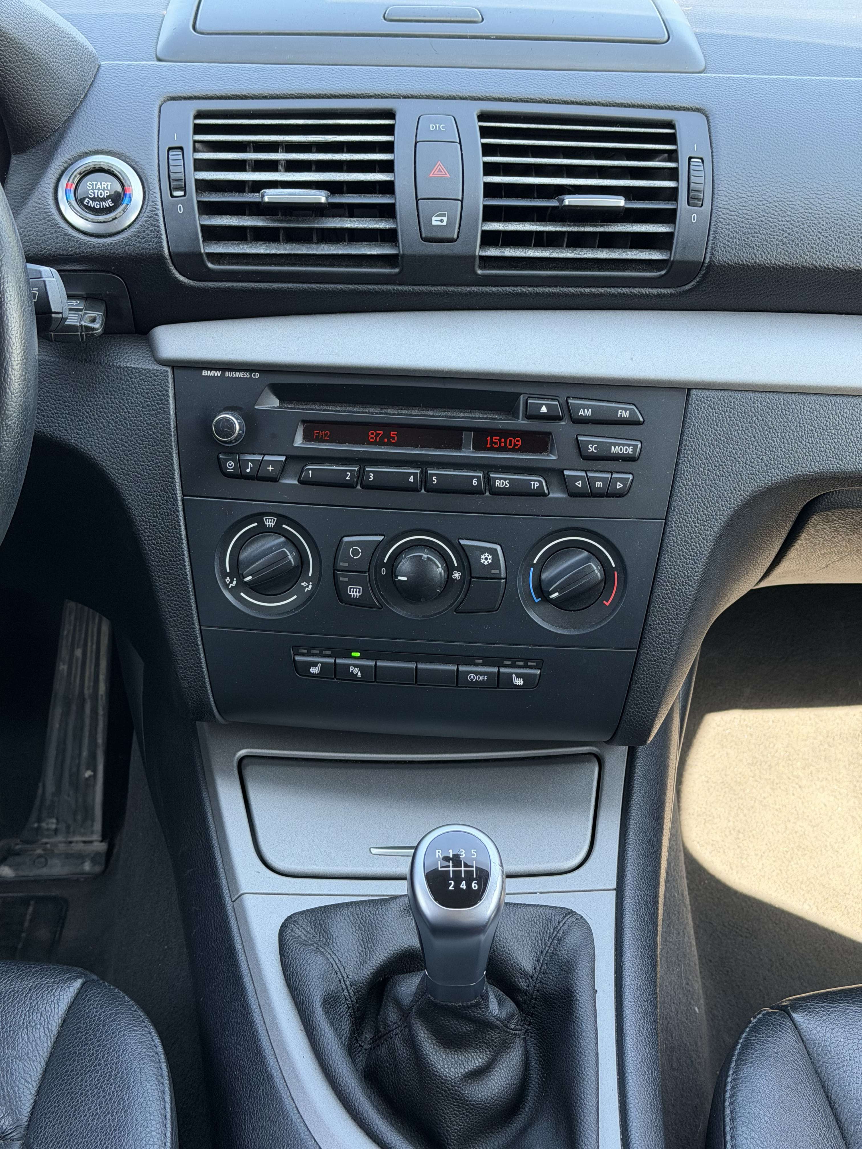 BMW 118 118 d*CLIMA*CUIR*JANTES PACK M*Prix Export