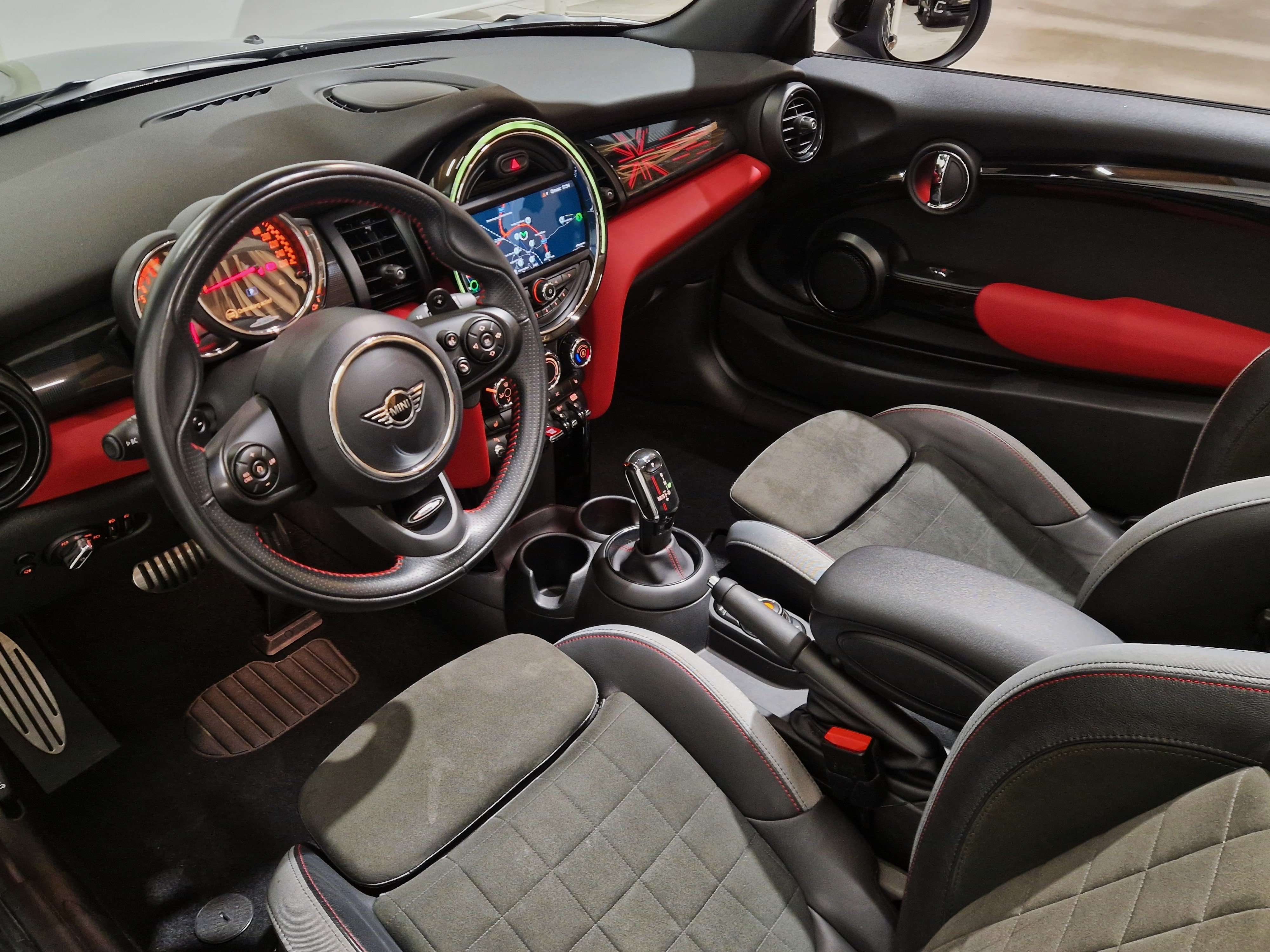 MINI John Cooper Works Cabrio Automaat met garantie