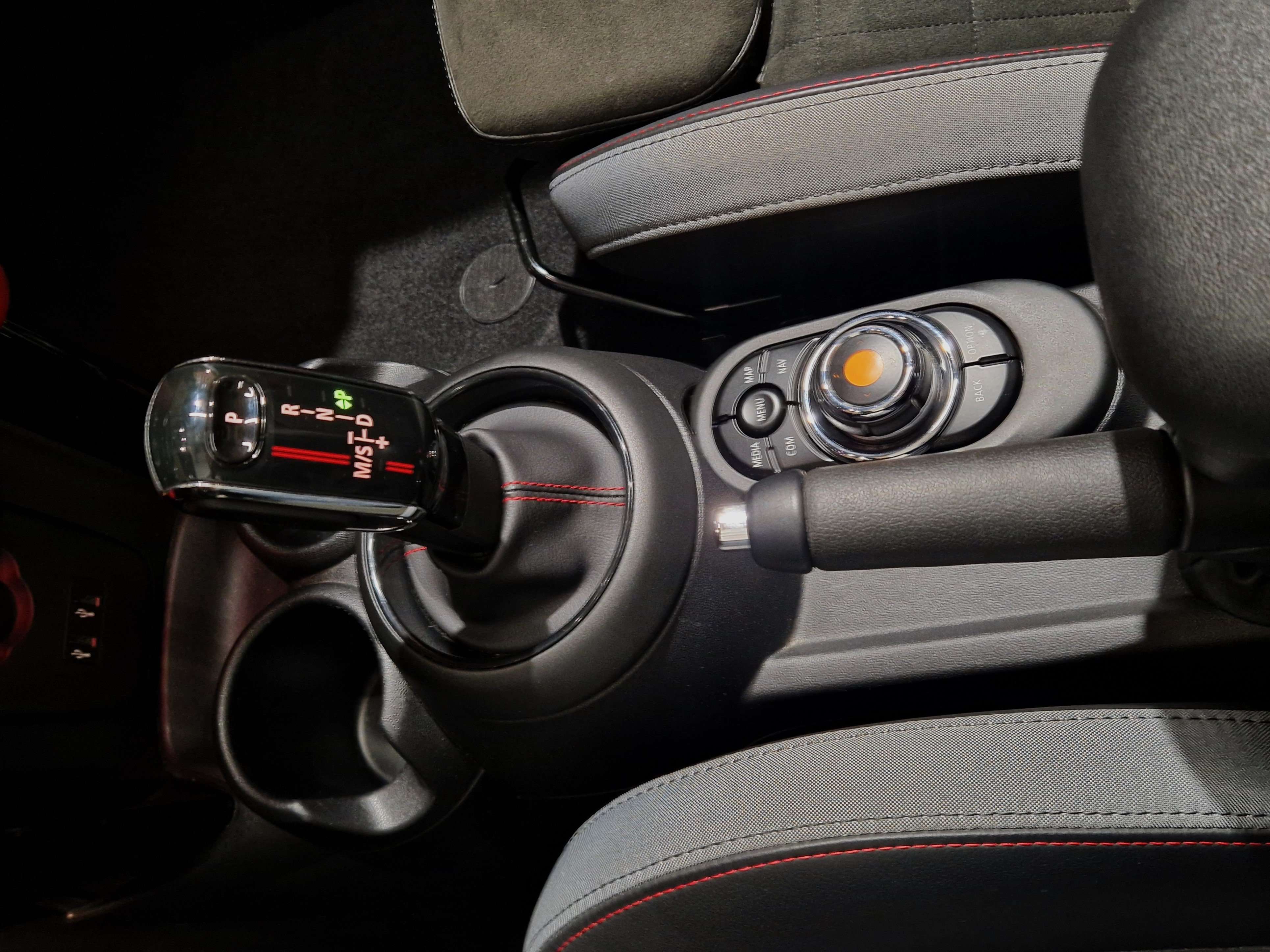 MINI John Cooper Works Cabrio Automaat met garantie
