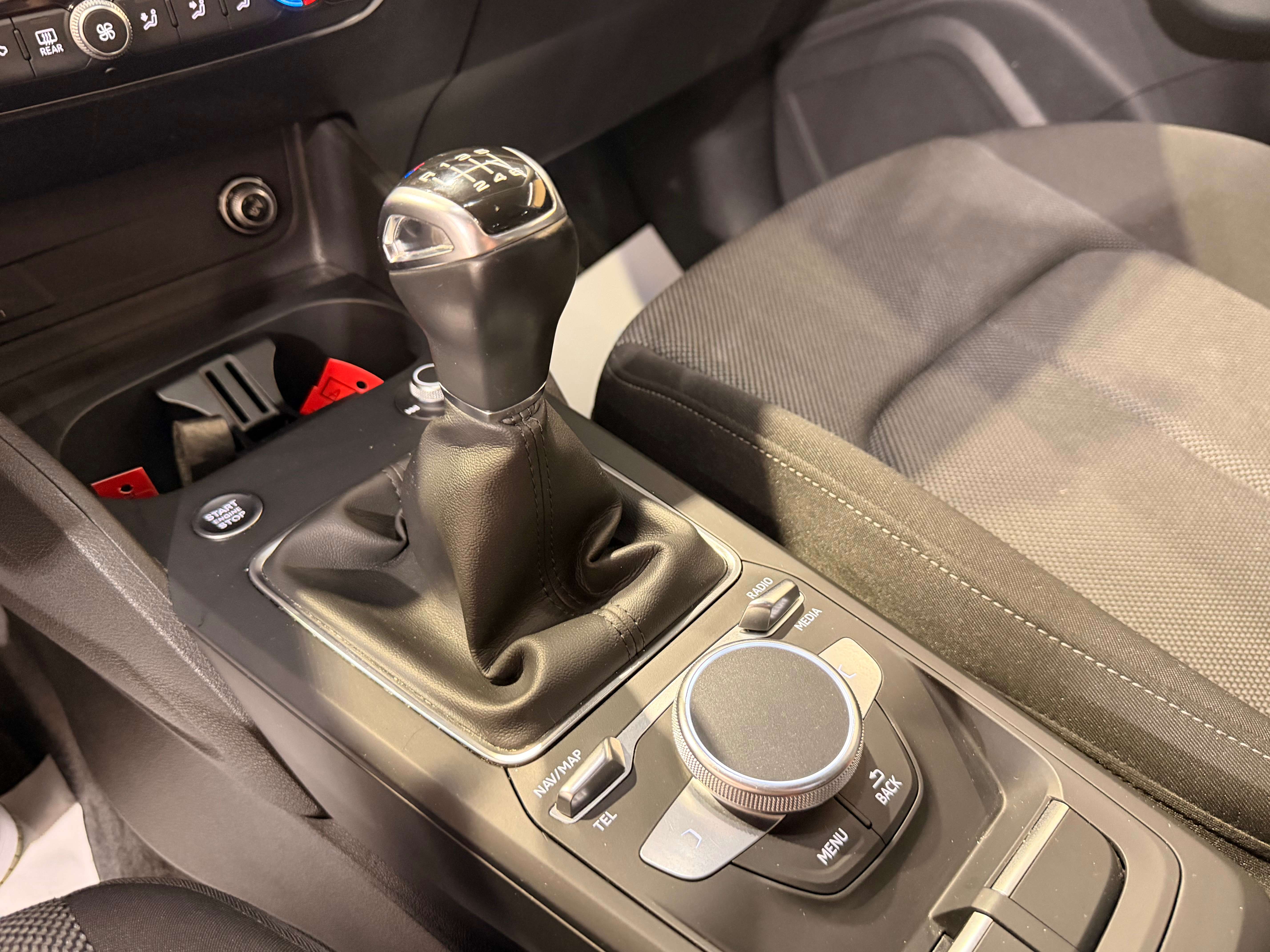 Audi Q2 30 TFSI S line * GARANTIE 12 MOIS * 1ER PROPRIETAIRE *