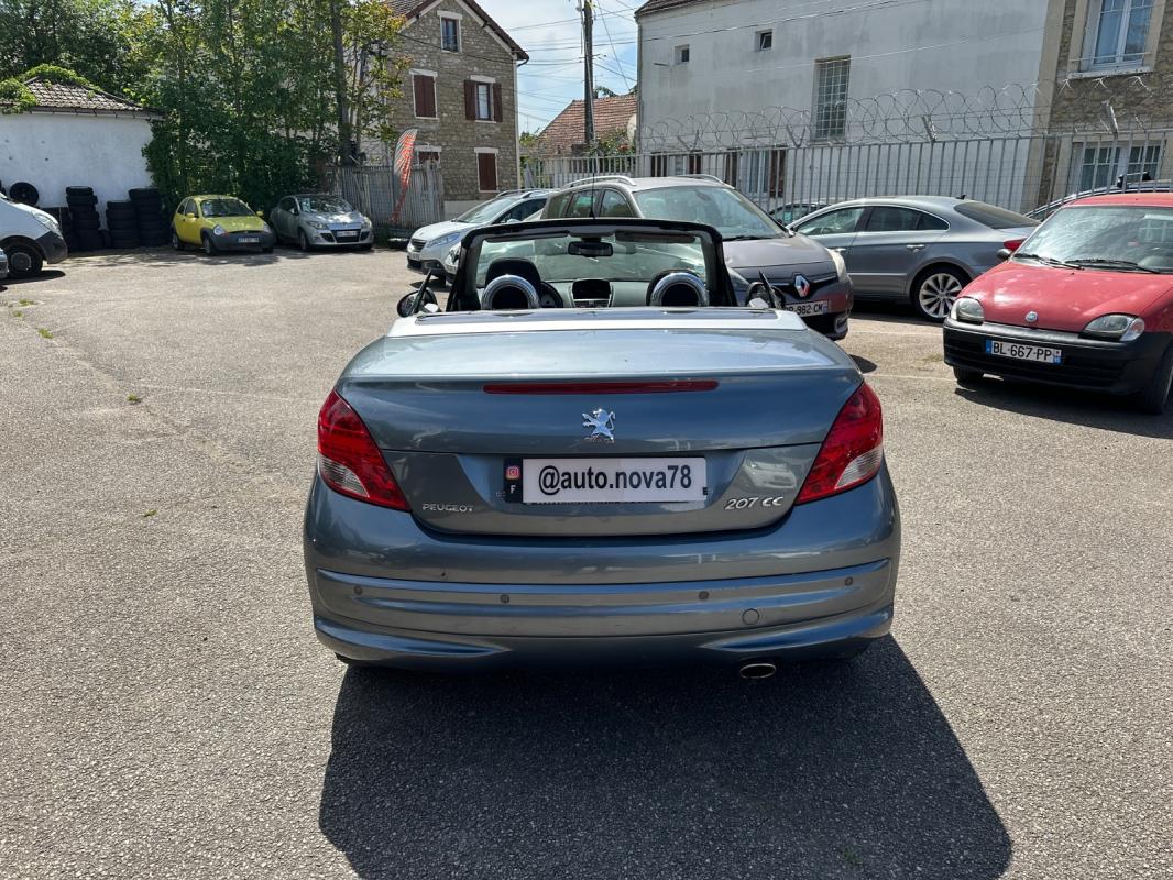 Peugeot 207 1.6 HDi 16V 110ch FAP BLUE LION Roland Garros