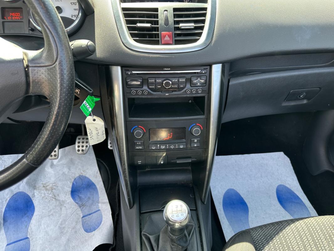 Peugeot 207 1.6 HDi 16V 110ch FAP BLUE LION Roland Garros