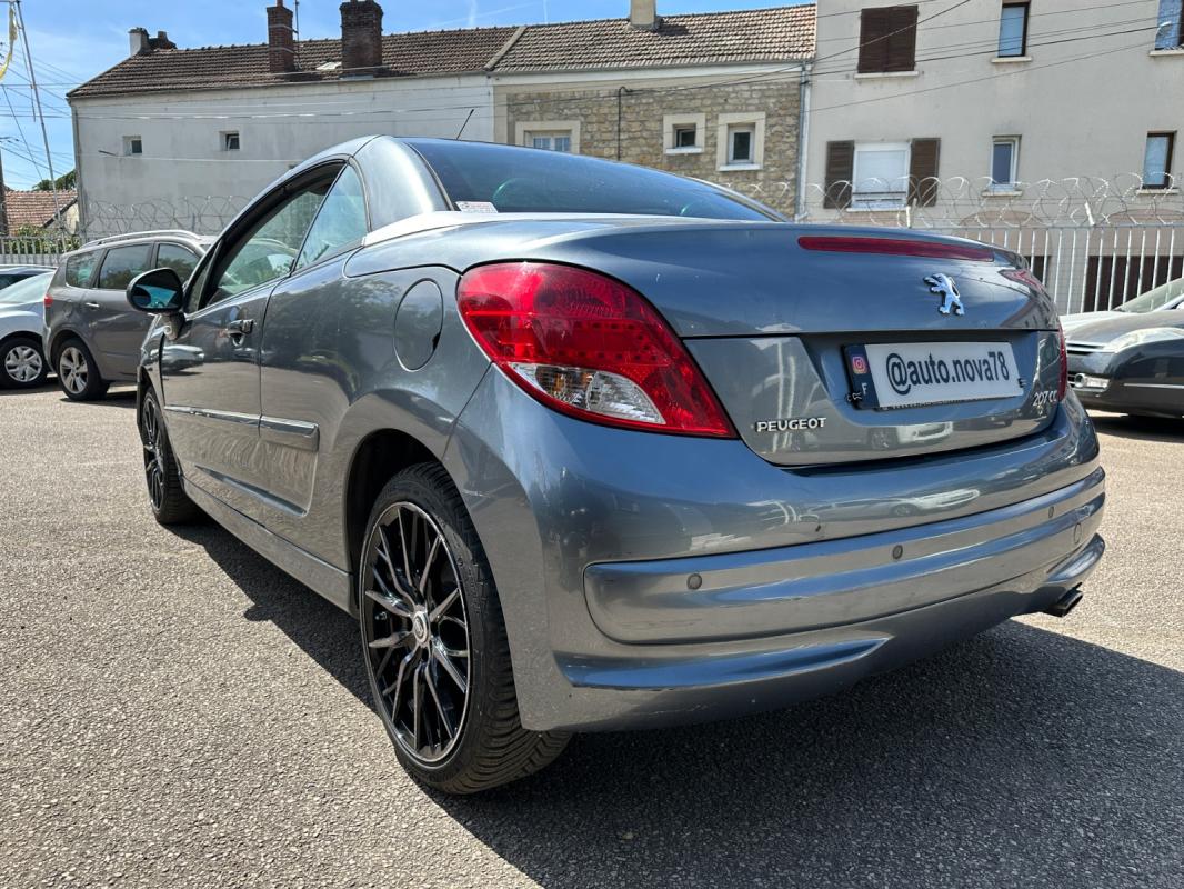Peugeot 207 1.6 HDi 16V 110ch FAP BLUE LION Roland Garros