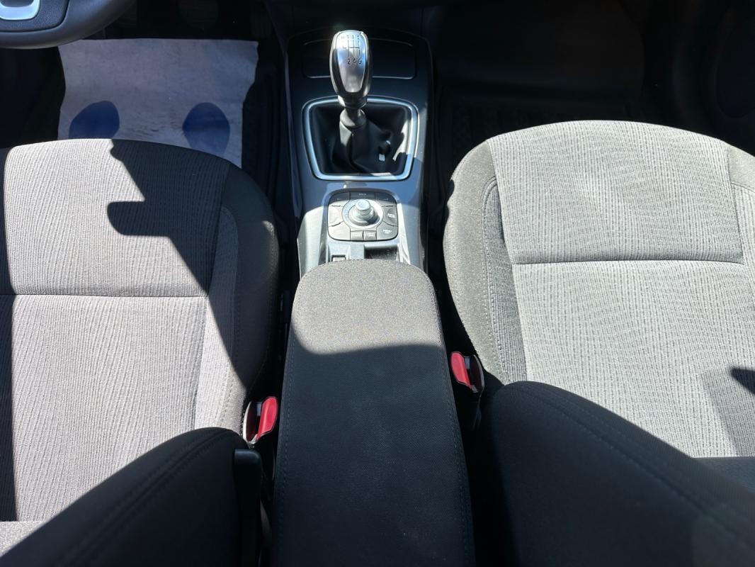 Renault Laguna III 1.5 dCi 110 eco2 Black Edition Carminat