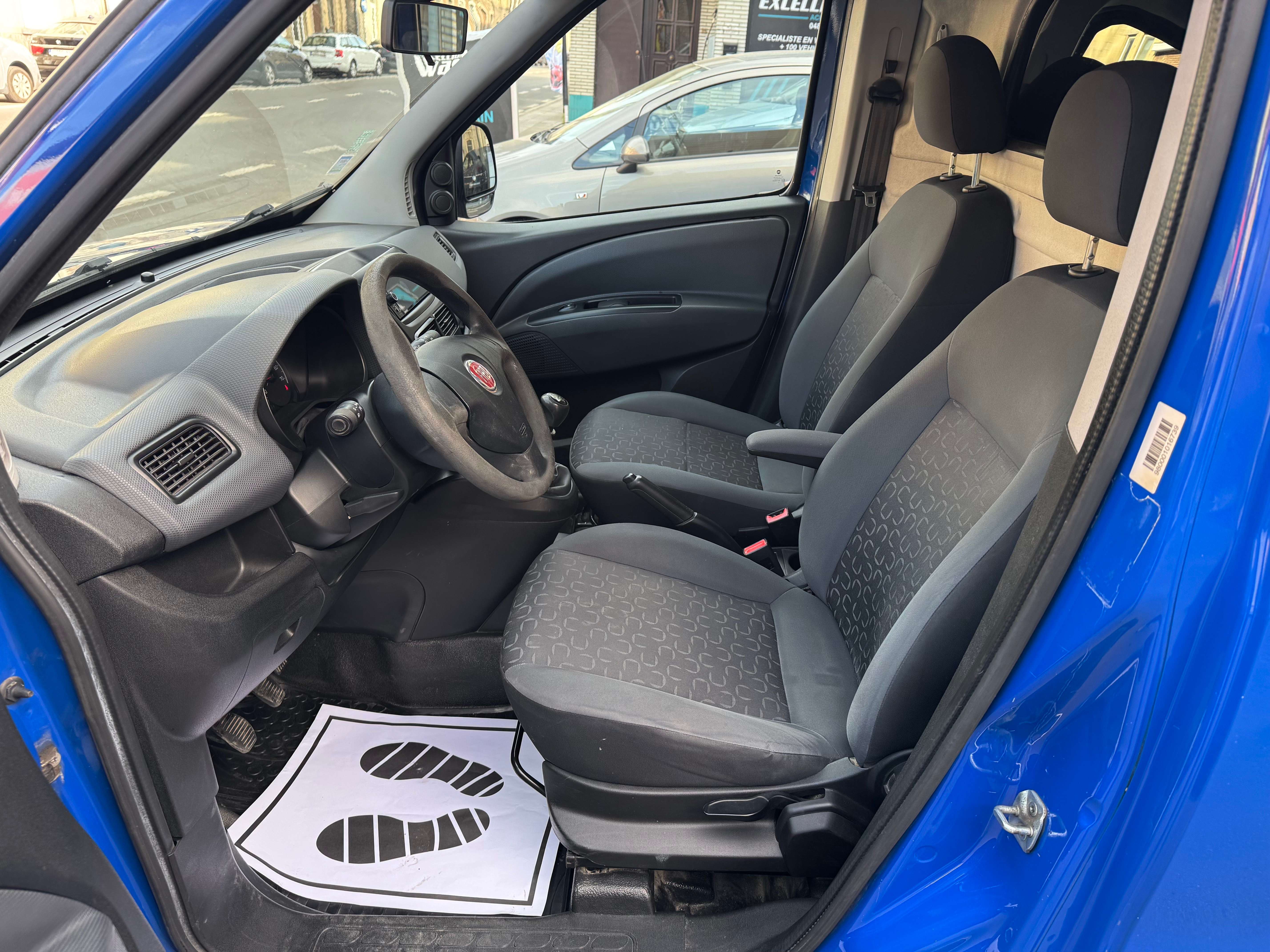 Fiat Doblo 1.4 T-Jet CNG 120Cv Airco Attache Rem Barres Toit Tres Propre Carnet Garantie
