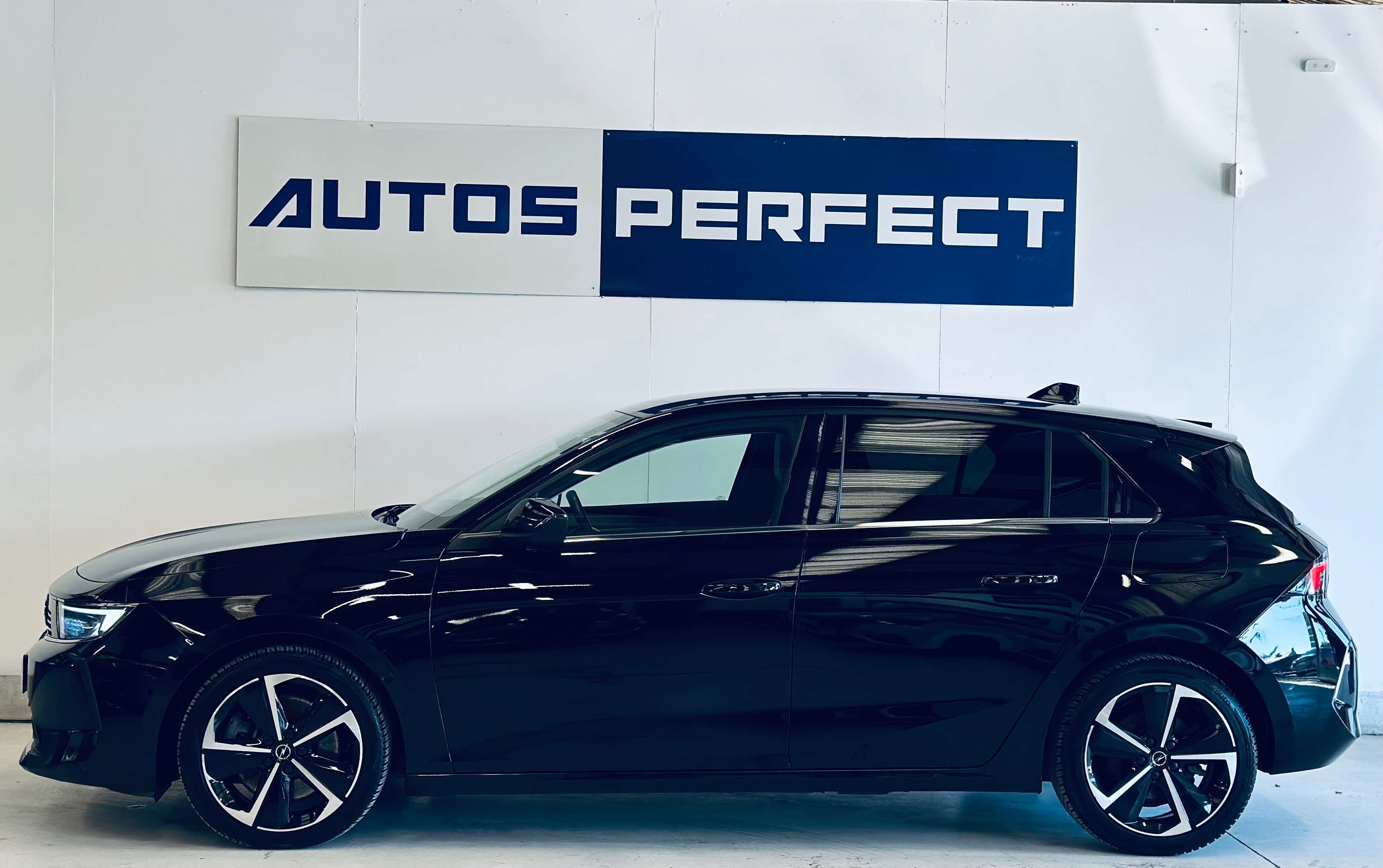 Opel Astra 1.6 BOITE AUTO PALETTE CAMERA PDC CARPLAY cruise