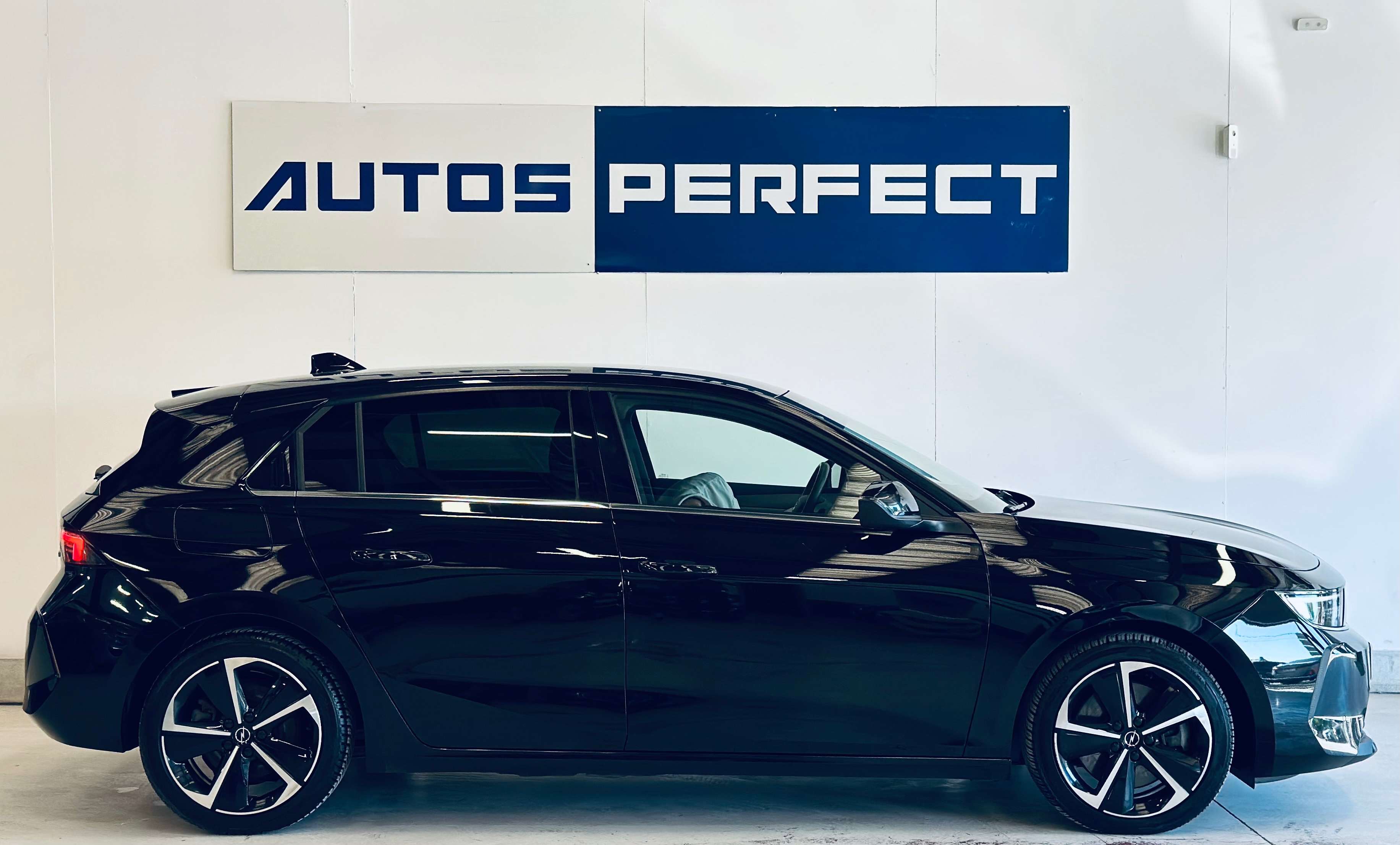 Opel Astra 1.6 BOITE AUTO PALETTE CAMERA PDC CARPLAY cruise