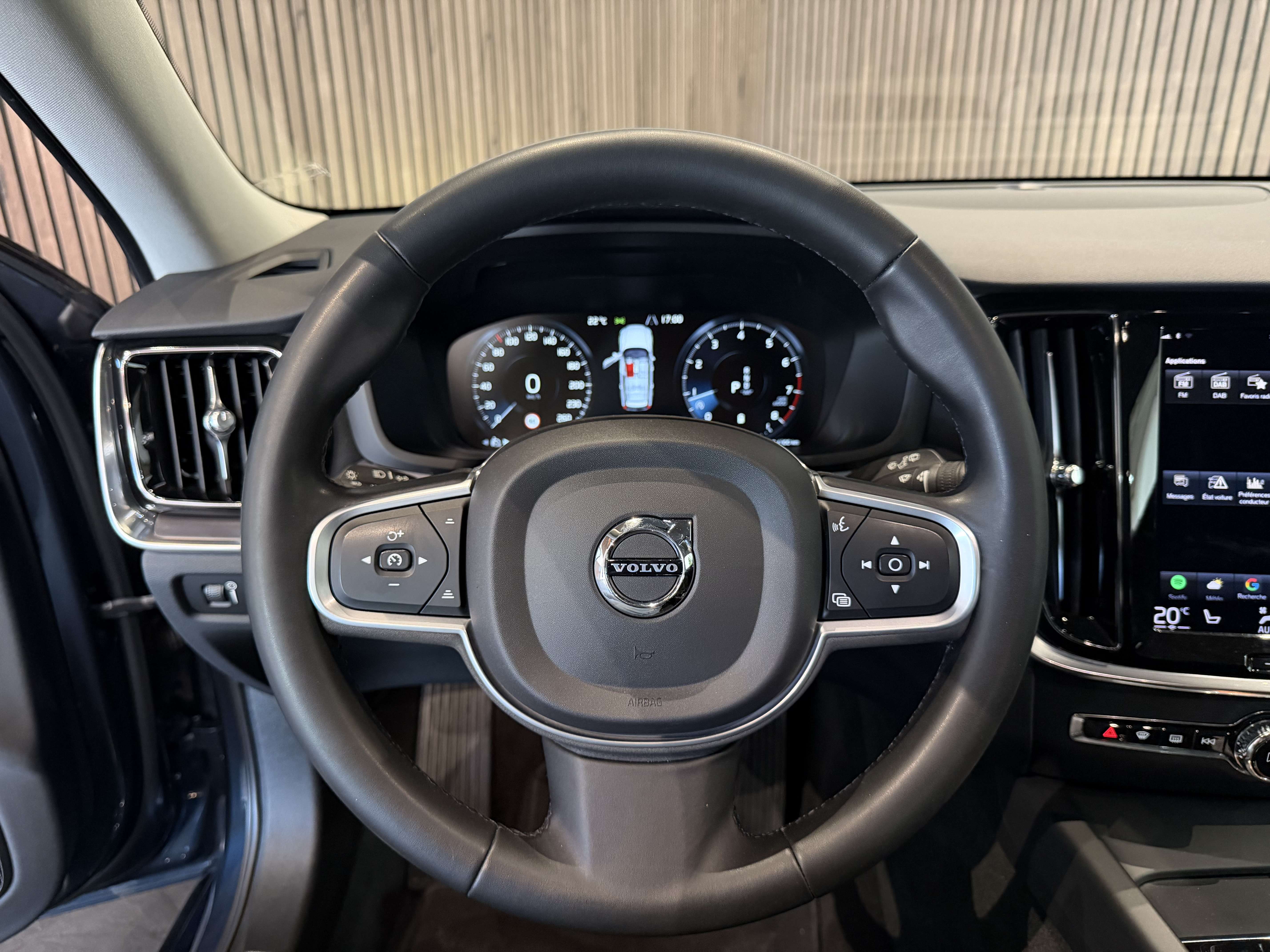 Volvo V60 V60 2.0 B3 MHEV - AUTOMATIQUE - GARANTIE 12MOIS