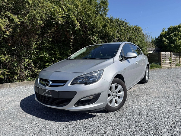 Opel Astra 1.4i Design Edition * AIRCO