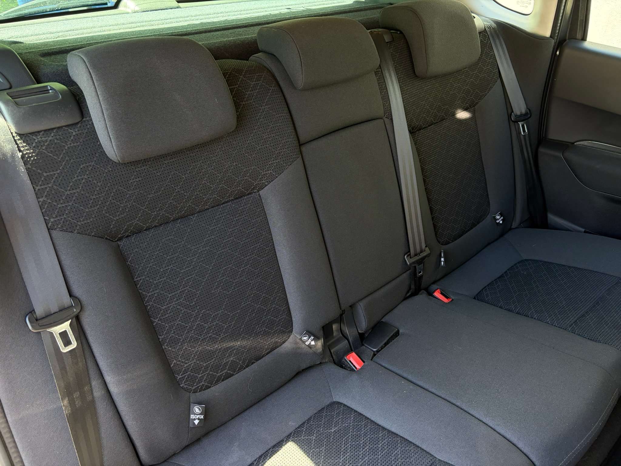Peugeot 3008 1.6 HDi 114cv/AC/RADIO/CAPT ARR/GARANTIE 12 MOIS