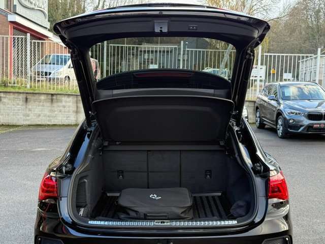 Audi Q3 Q3 Sportback PHEV 45 TFSIe S tronic / 1er Main