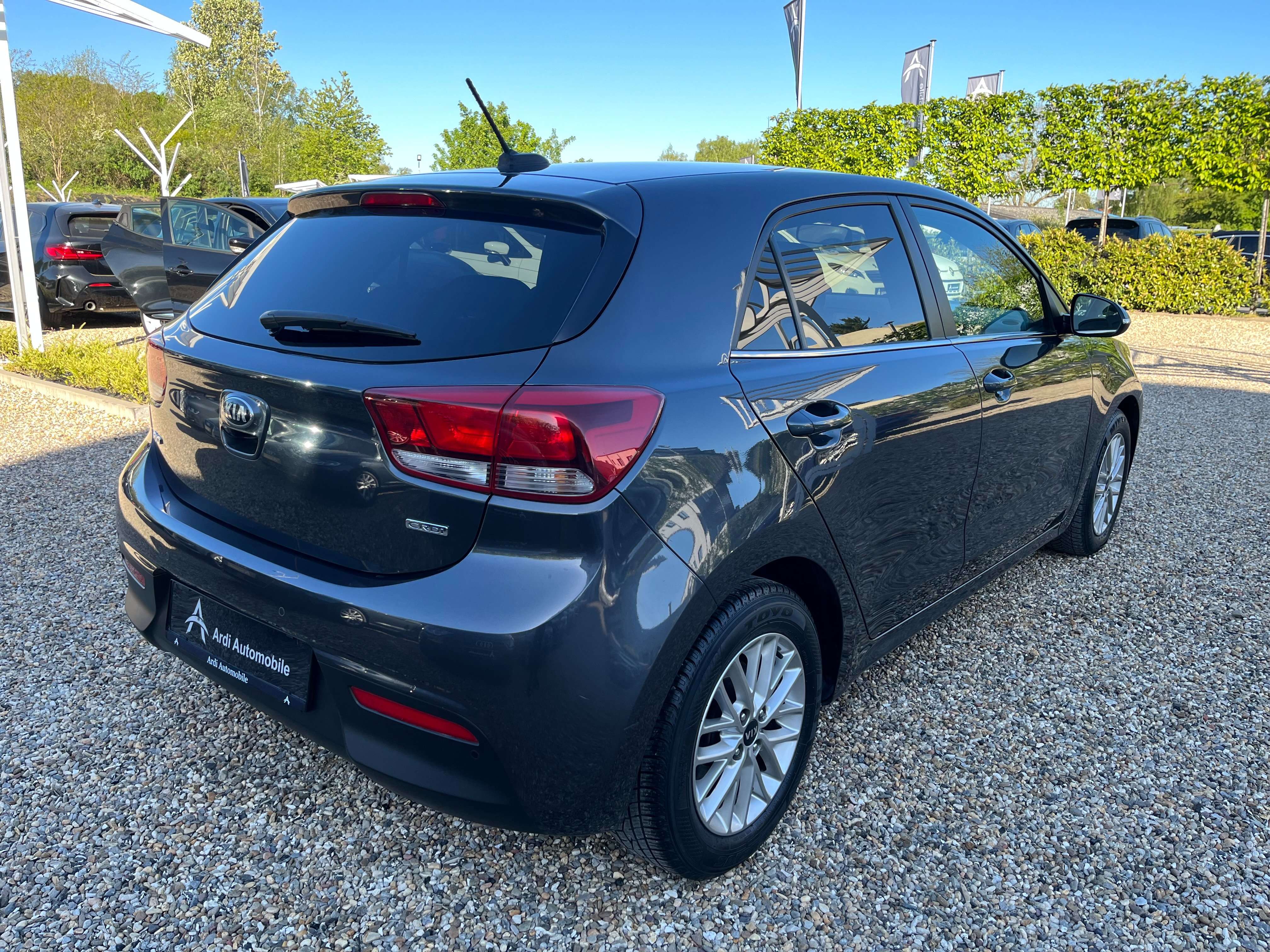 Kia Rio Rio 1.4 CRDi*GARANTIE*1ER PROP*CARPLAY*CRUISE*NAVI*CAMERA DE RECUL