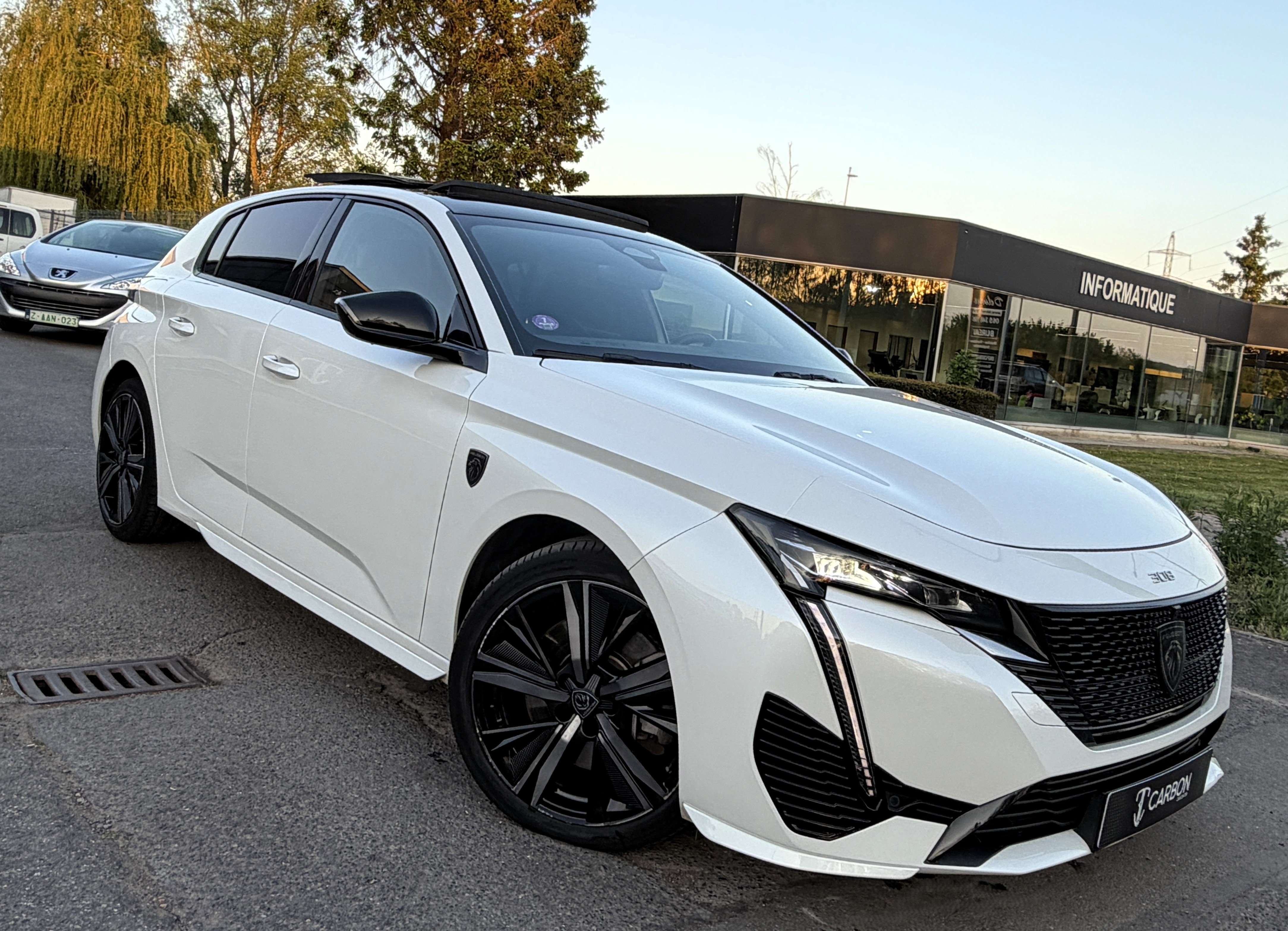Peugeot 308 PHEV 1.6 180 e-EAT8 GT S 1er PROPRIO/NAVI/CAMERA/PANO/LED/FOCAL/FULL