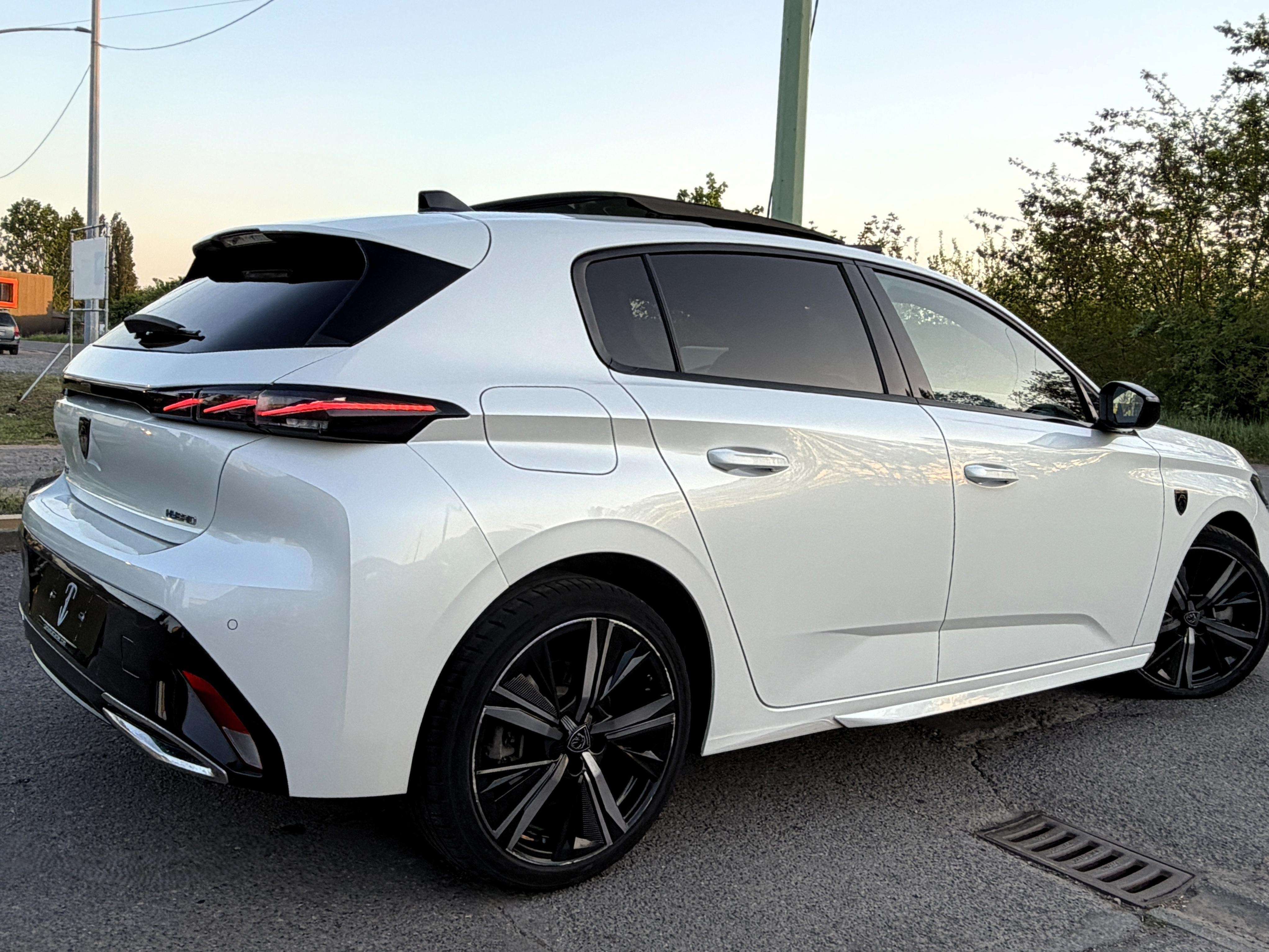 Peugeot 308 PHEV 1.6 180 e-EAT8 GT S 1er PROPRIO/NAVI/CAMERA/PANO/LED/FOCAL/FULL