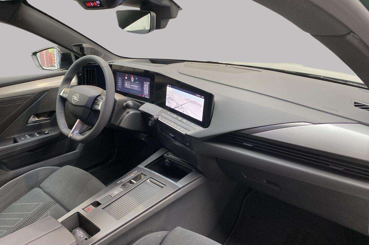 Opel Astra ULTIMATE* Full - dispo 10/2026