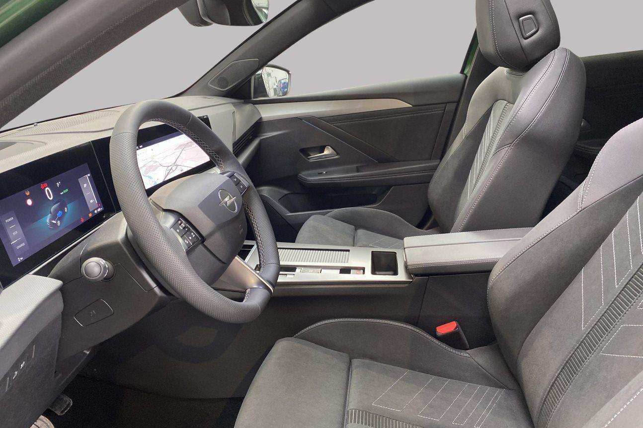 Opel Astra ULTIMATE* Full - dispo 10/2026