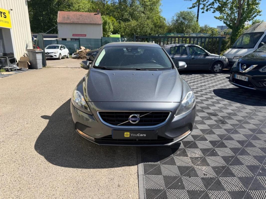 Volvo V40 1.6 115cv KINETIC ENTRETIEN VOLVO - COURROIE DE DISTRIBUTION OK RADAR RECUL GPS