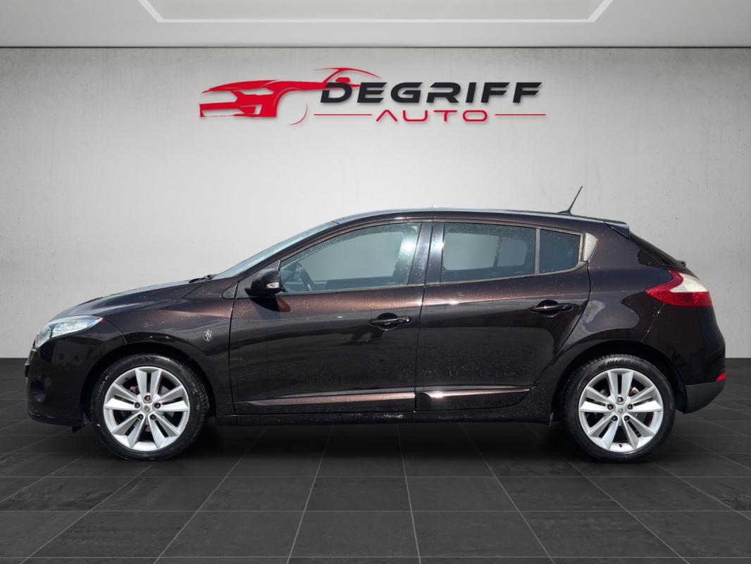 Renault Megane III Berline dCi 110 FAP eco2 XV De France Euro 5 EDC