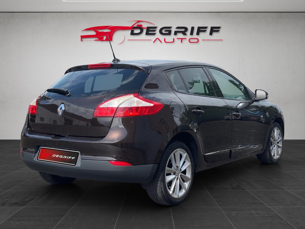Renault Megane III Berline dCi 110 FAP eco2 XV De France Euro 5 EDC
