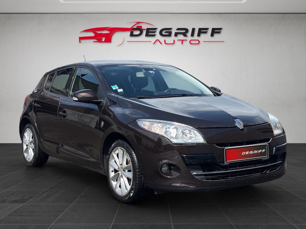 Renault Megane III Berline dCi 110 FAP eco2 XV De France Euro 5 EDC