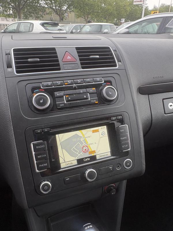 Volkswagen Touran 1.6 TDI 105 CV DSG7 BOITE AUTOMATIQUE DISTRI OK