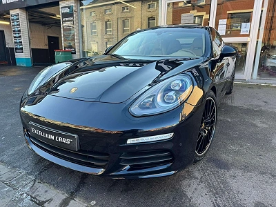 Porsche Panamera S e-Hybrid 3.0i Tiptronic Feux Led Toit Ouvrant Jante Cuir Carnet Garantie