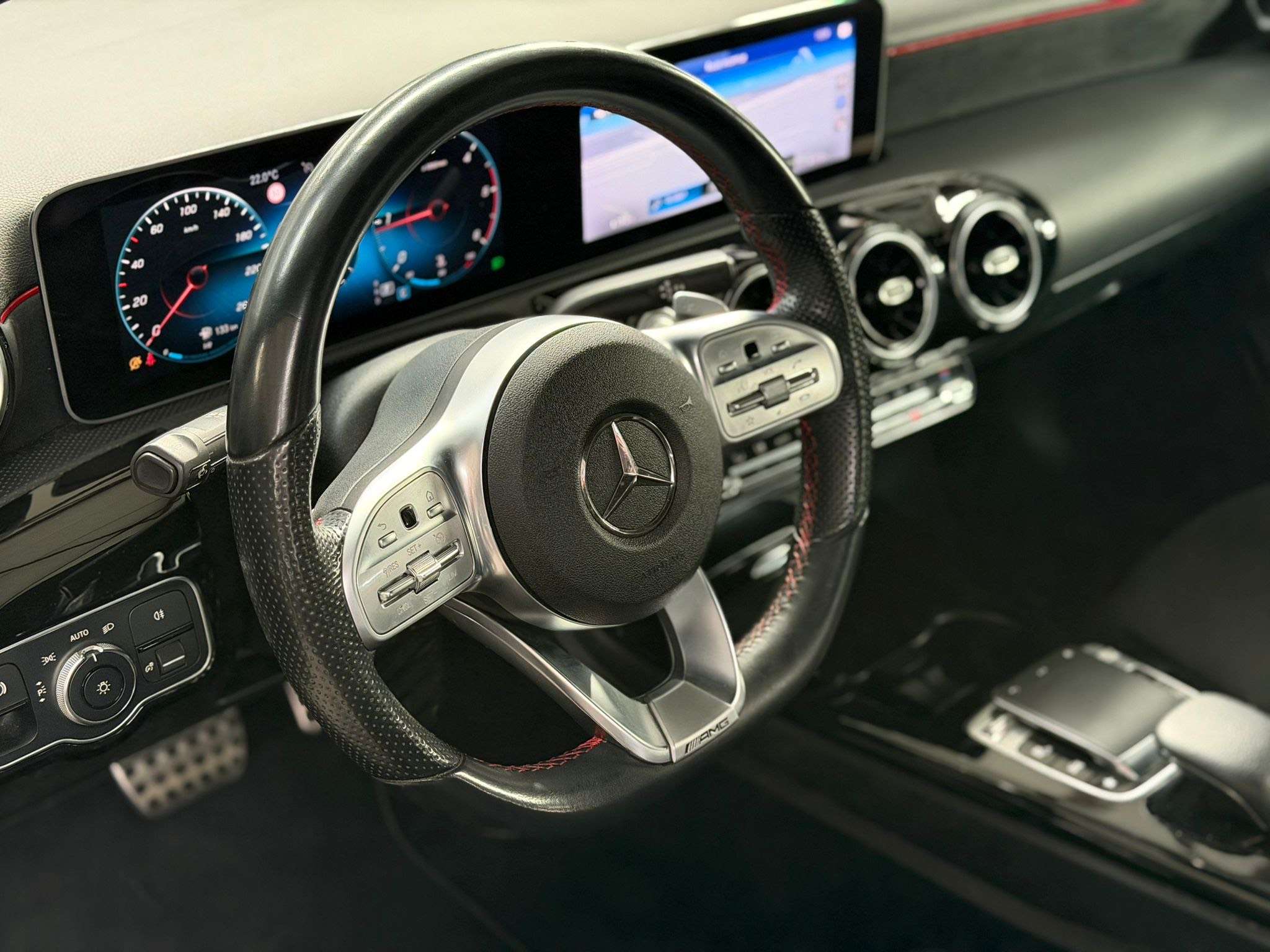 Mercedes-Benz A 180 d AMG * GPS * CAMERA * CRUISE * CLIM