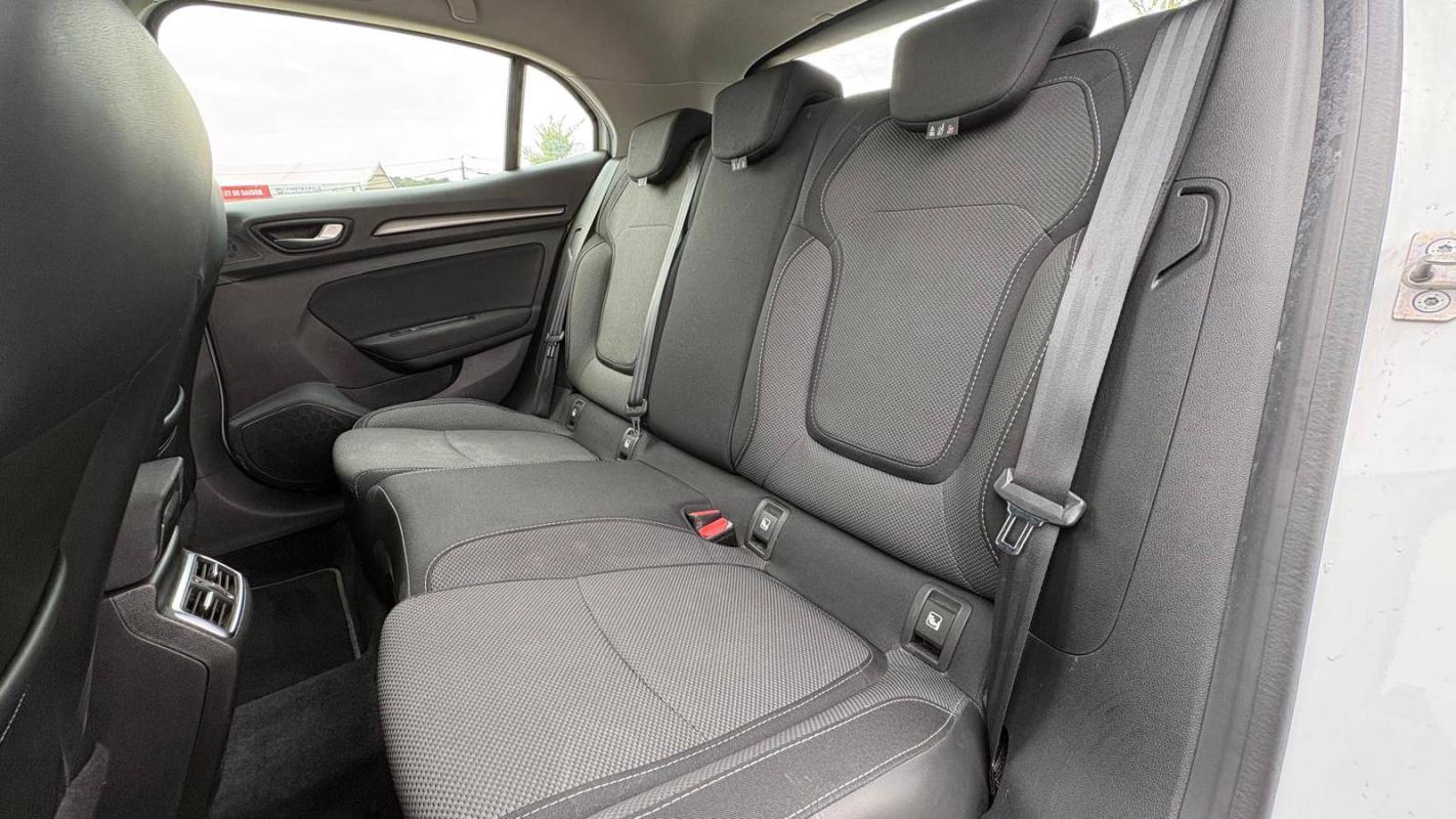 Renault Megane IV Berline Blue dCi 115 EDC Evolution