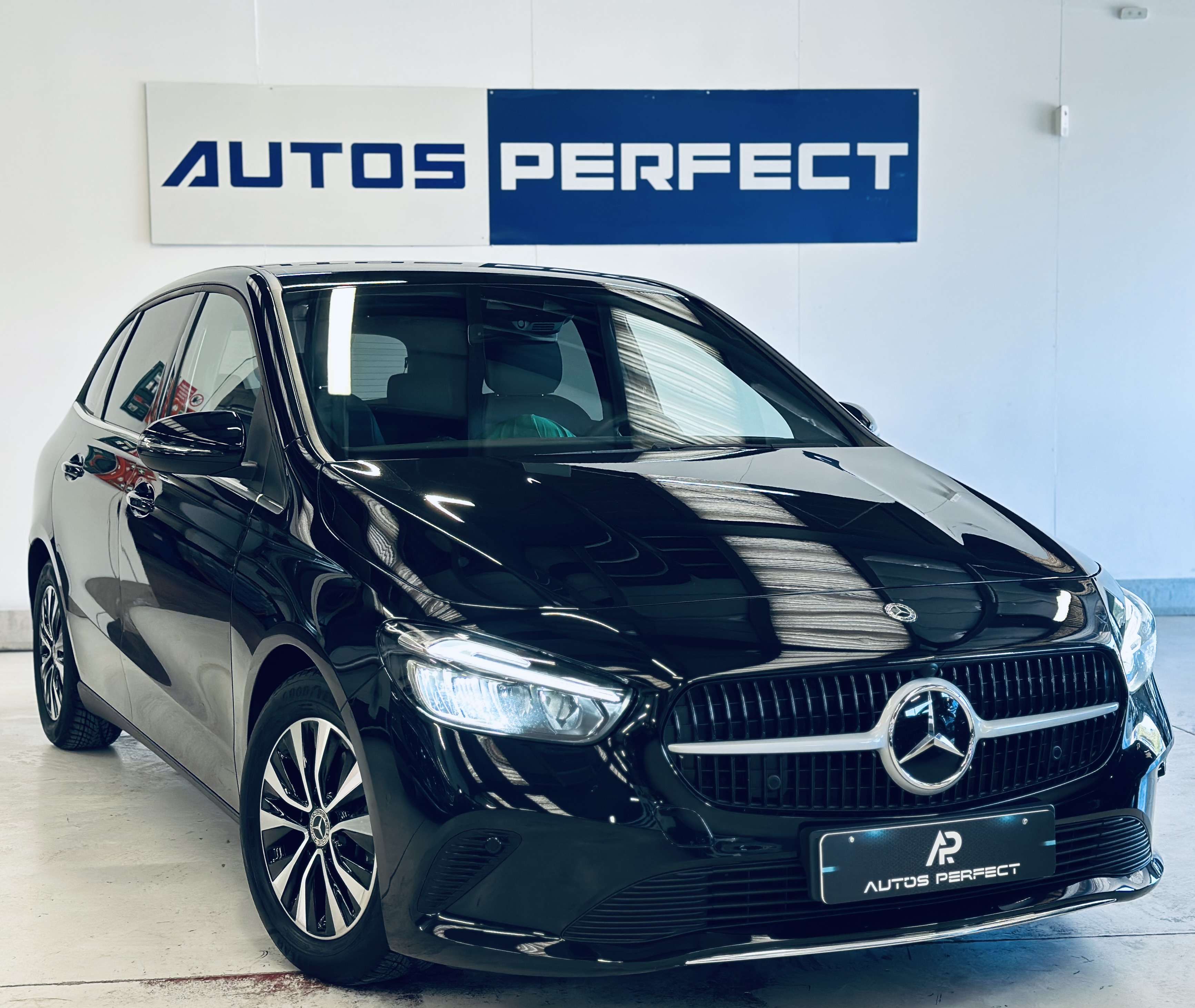 Mercedes-Benz B 180 d BOITE AUTO CAMERA NAVI BLUETOOTH CARPLAY CLIM CRUISE