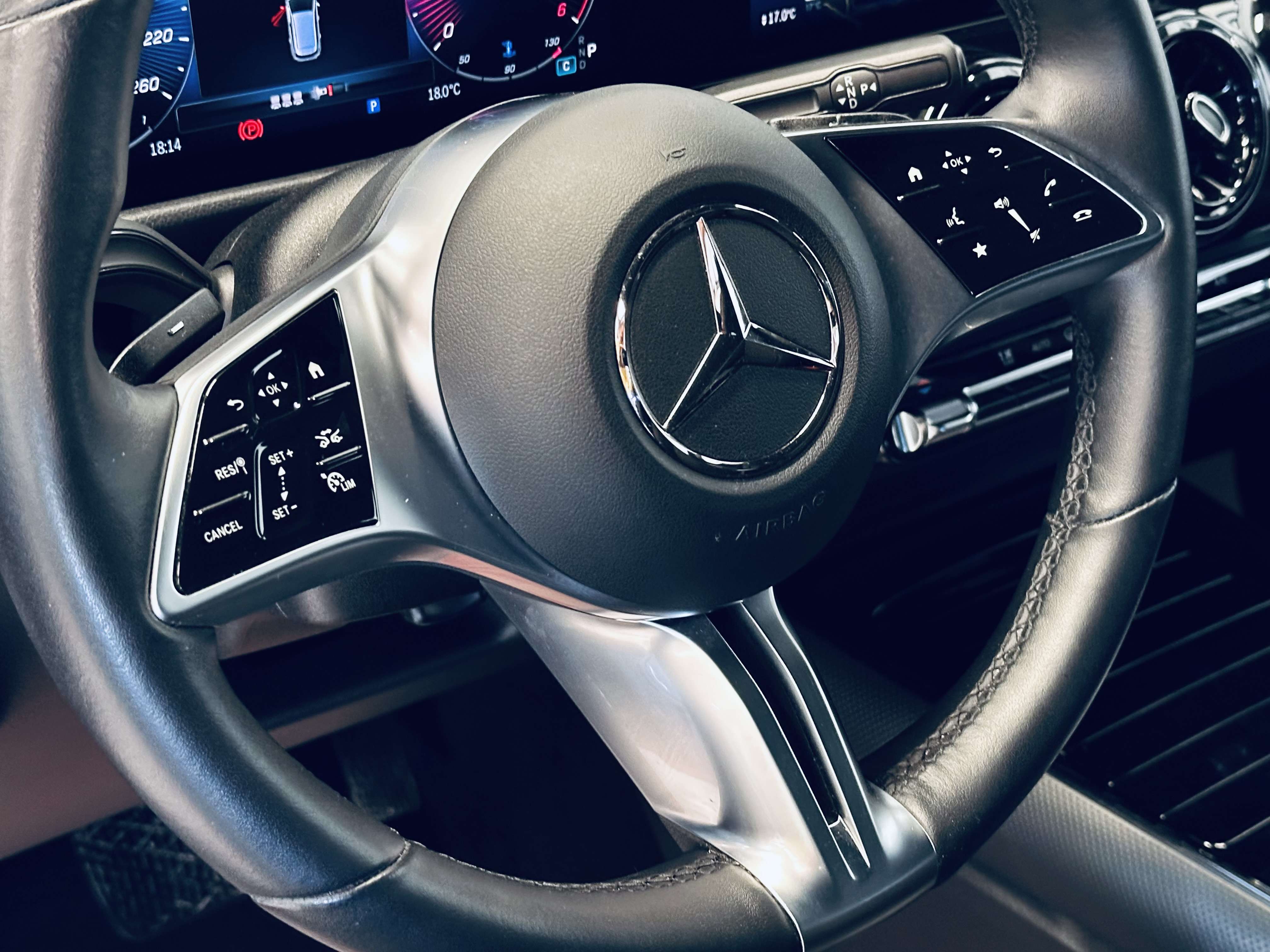 Mercedes-Benz B 180 d BOITE AUTO CAMERA NAVI BLUETOOTH CARPLAY CLIM CRUISE