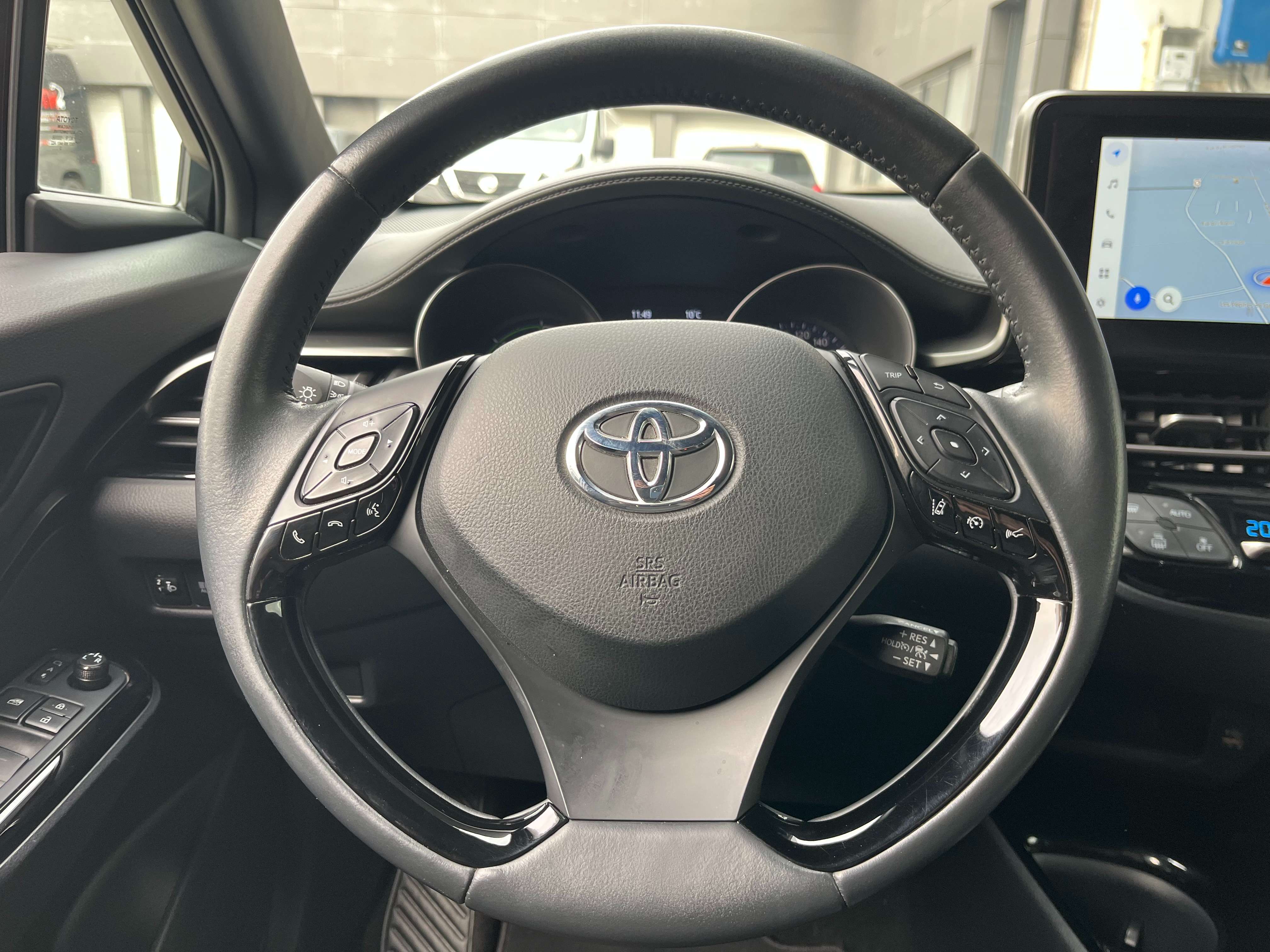Toyota C-HR C-HR Hybrid 1.8i VVT-i C-Lub Mono-Tone E-CVT