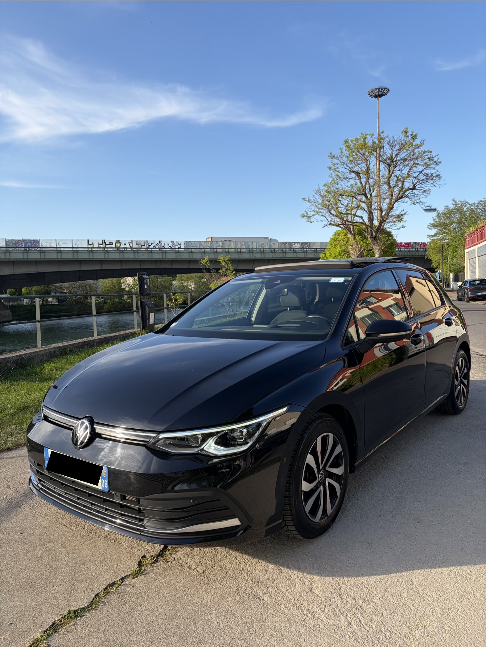 Volkswagen Golf VIII 1.0 ETSI OPF 110 LIFE 1ST DSG7