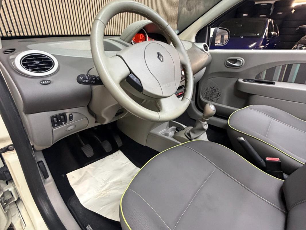 Renault Twingo II 1.2 LEV 16v 75 eco2 Summertime Euro 5