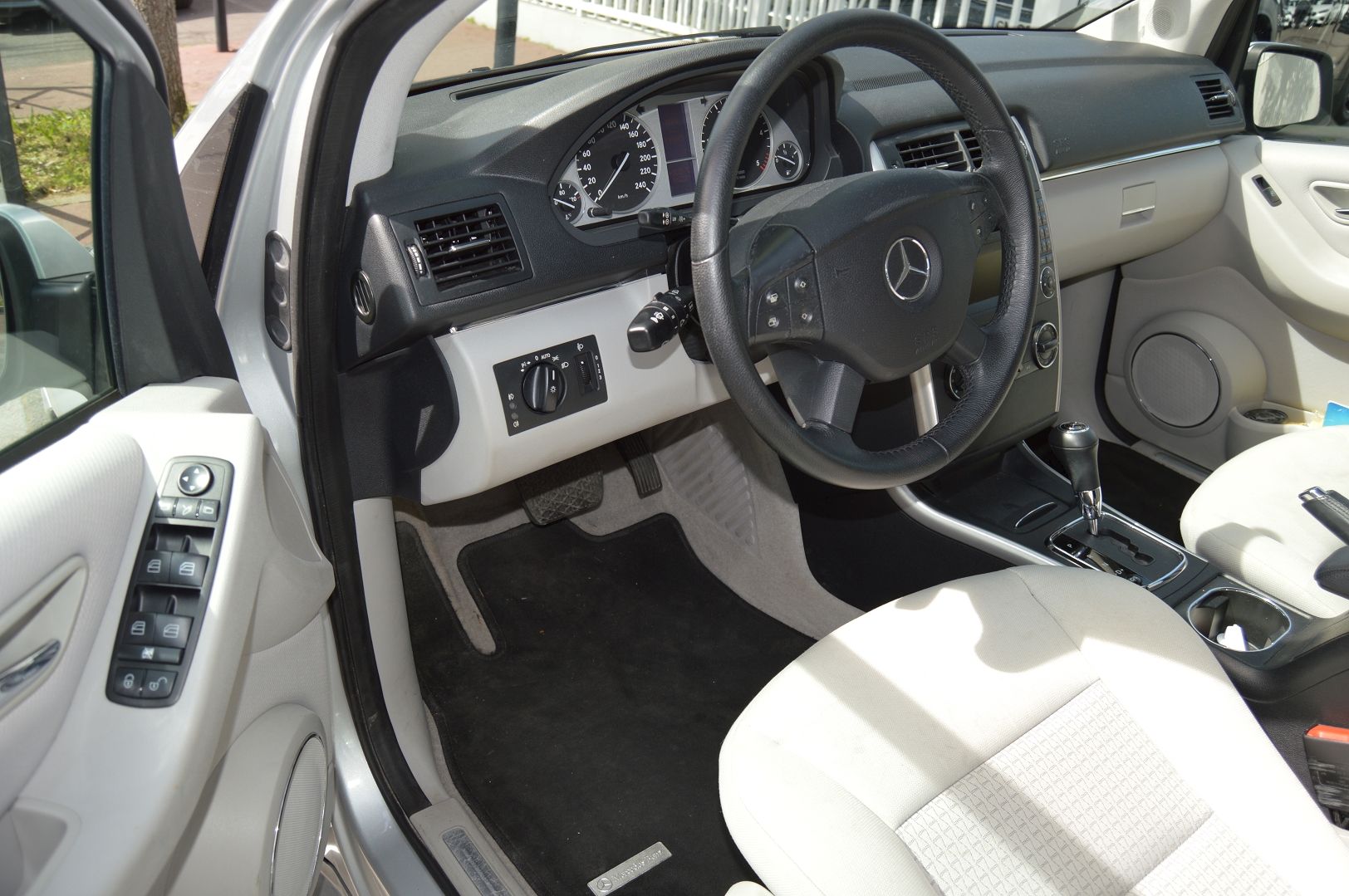 Mercedes-Benz CLASSE B 180 CDI DESIGN CVT