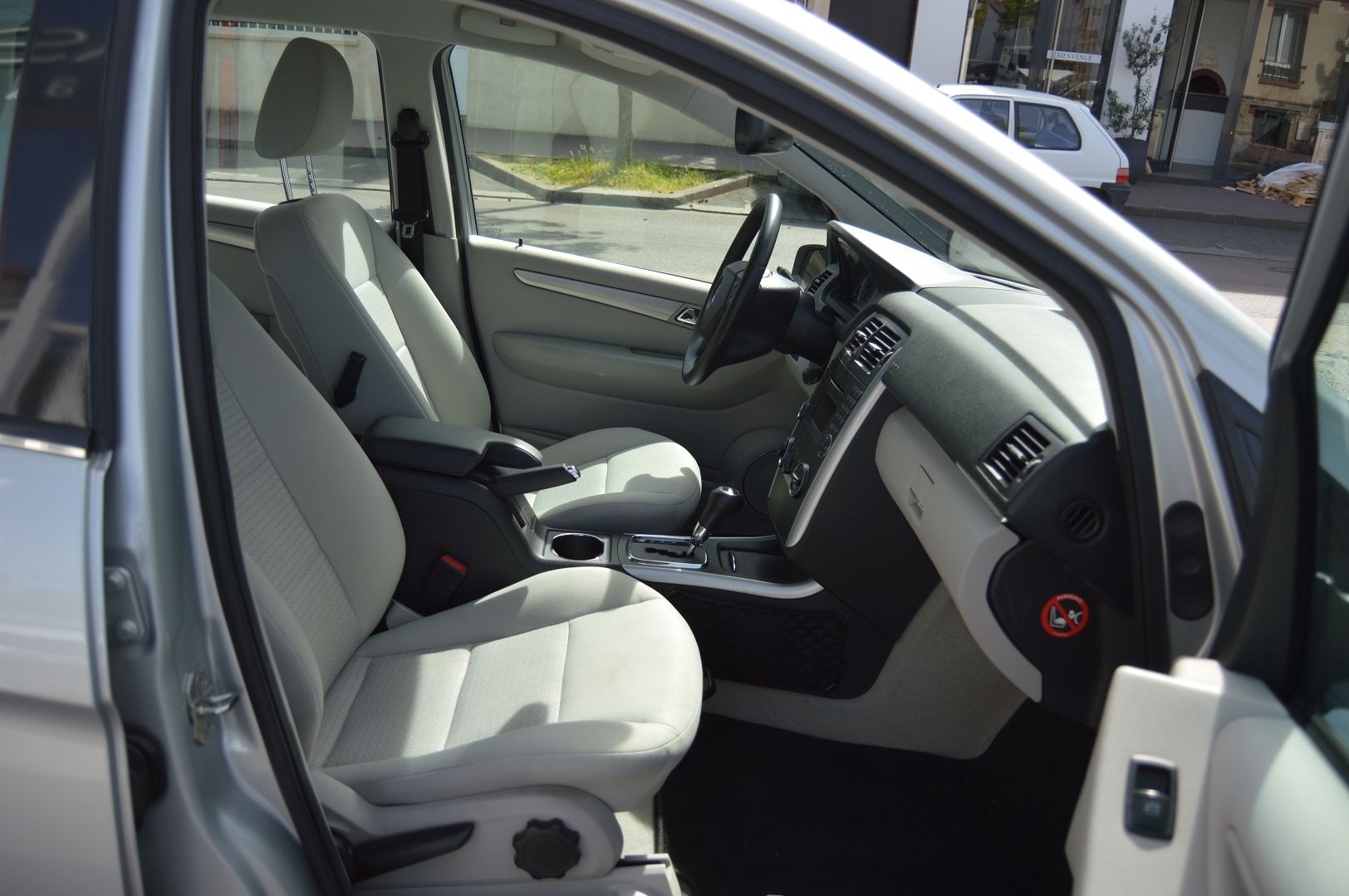Mercedes-Benz CLASSE B 180 CDI DESIGN CVT