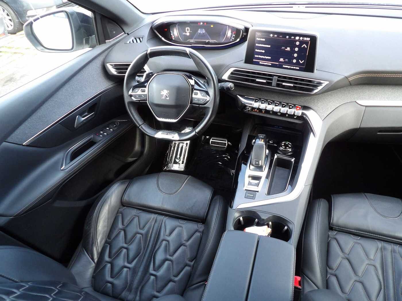 Peugeot 3008 3008 1.2 PureTech GT Line (EU6.3)