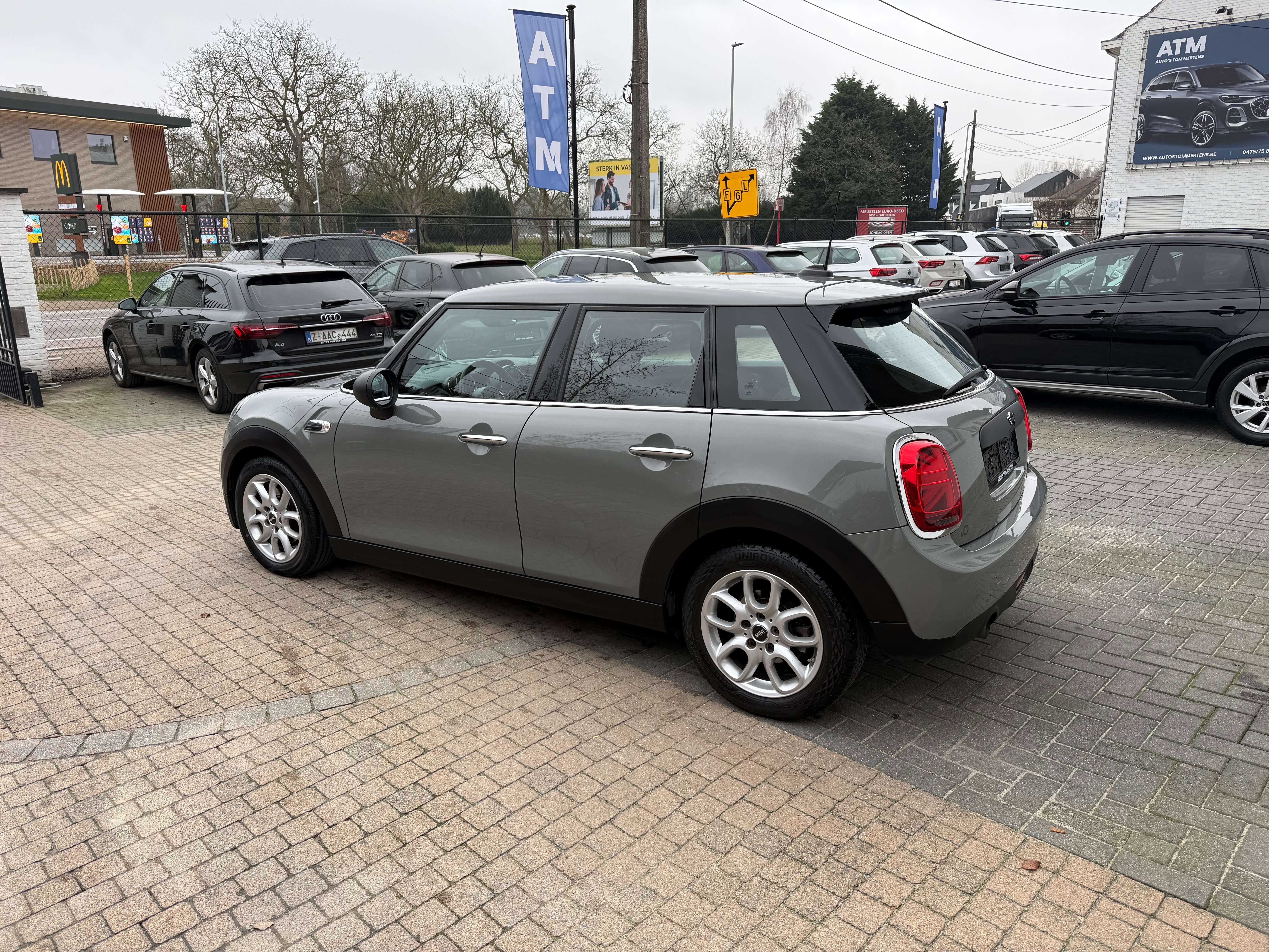 MINI One Mini One/Navigatie/Airco/5 deurs/sportst./App CPL.