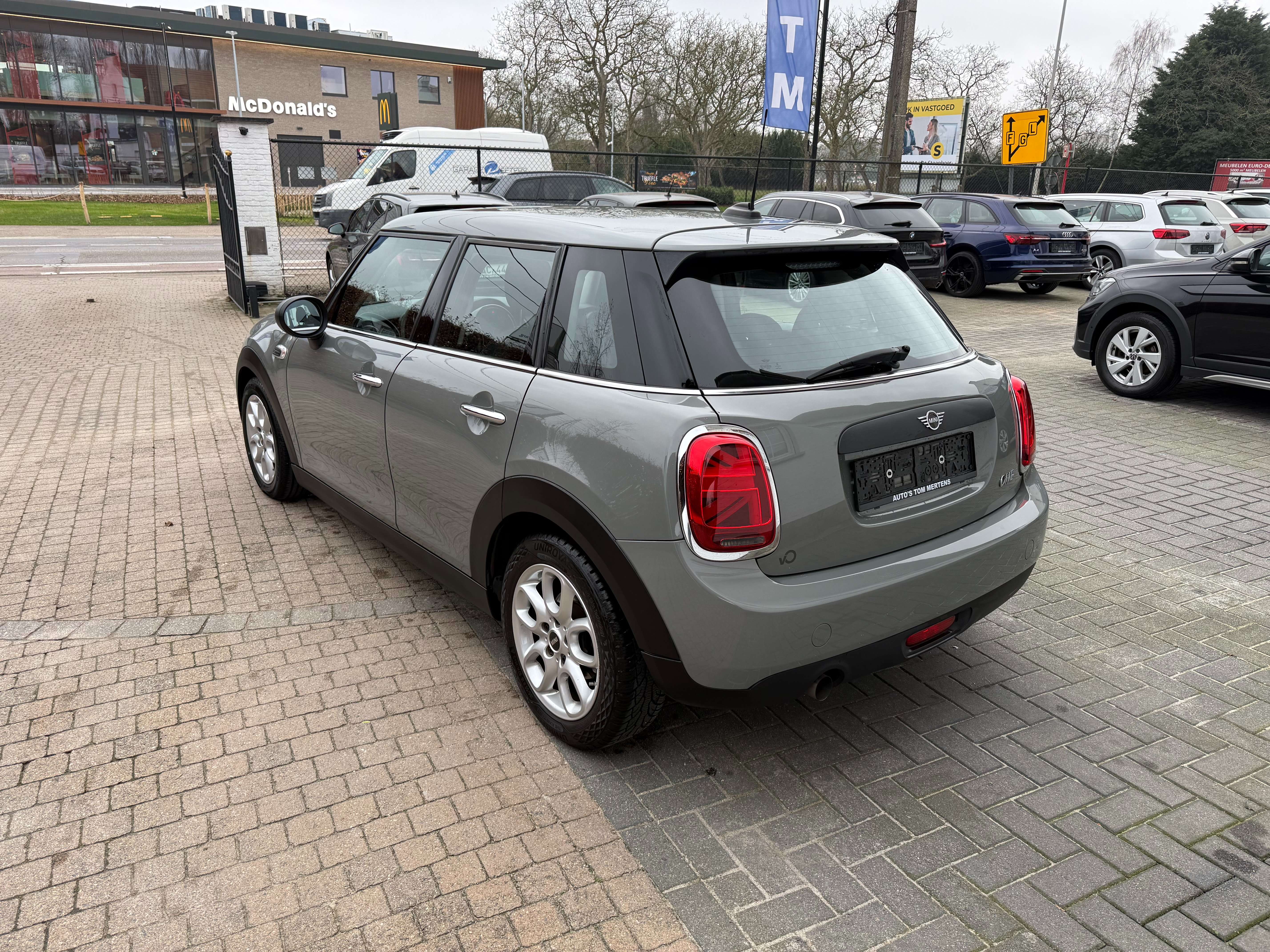MINI One Mini One/Navigatie/Airco/5 deurs/sportst./App CPL.