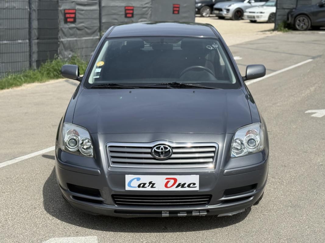 Toyota Avensis 1.8 130 VVT-i Linéa Terra 1ere Main I