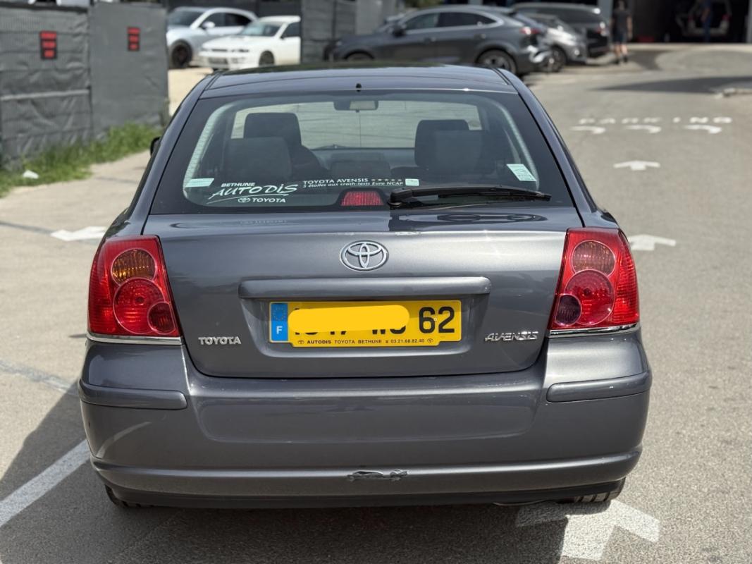 Toyota Avensis 1.8 130 VVT-i Linéa Terra 1ere Main I