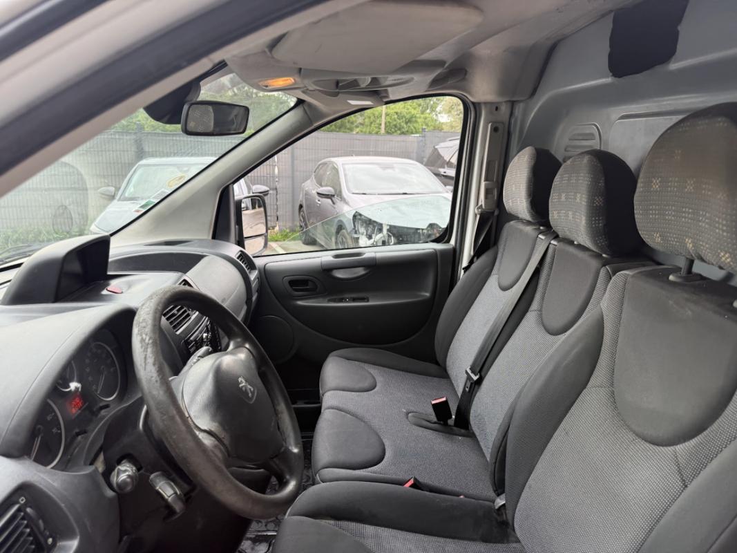 Peugeot Expert L2H1 2.0 HDI 160cv - BOITE AUTO GPS Bluetooth Clim *I