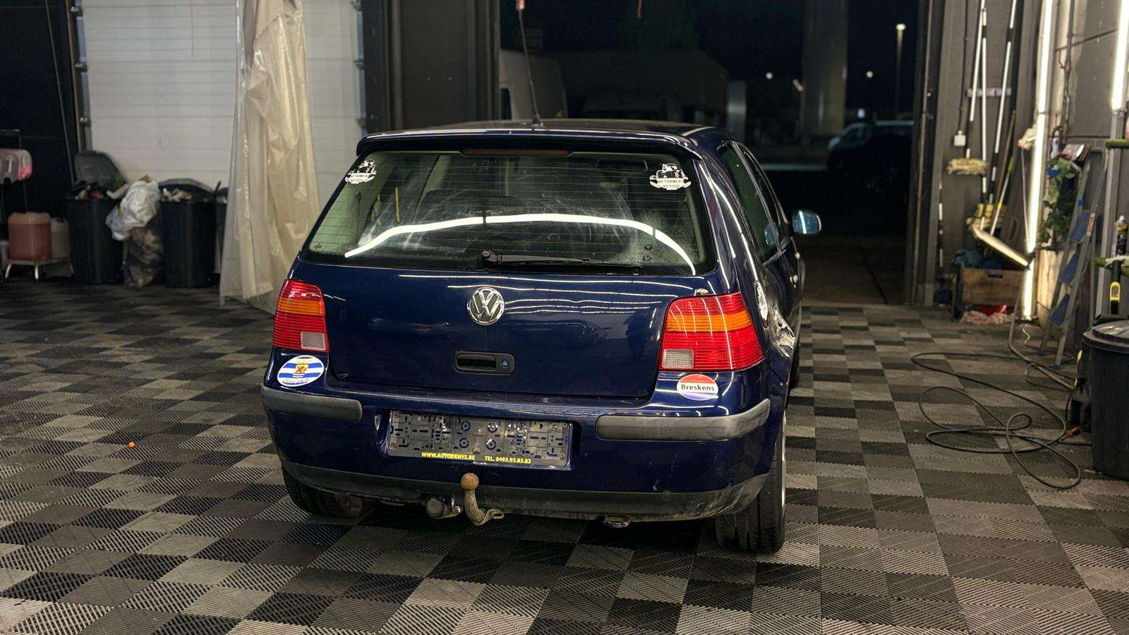 Volkswagen Golf 1.9 bj2001 DIESEL MANUEEL 381796km