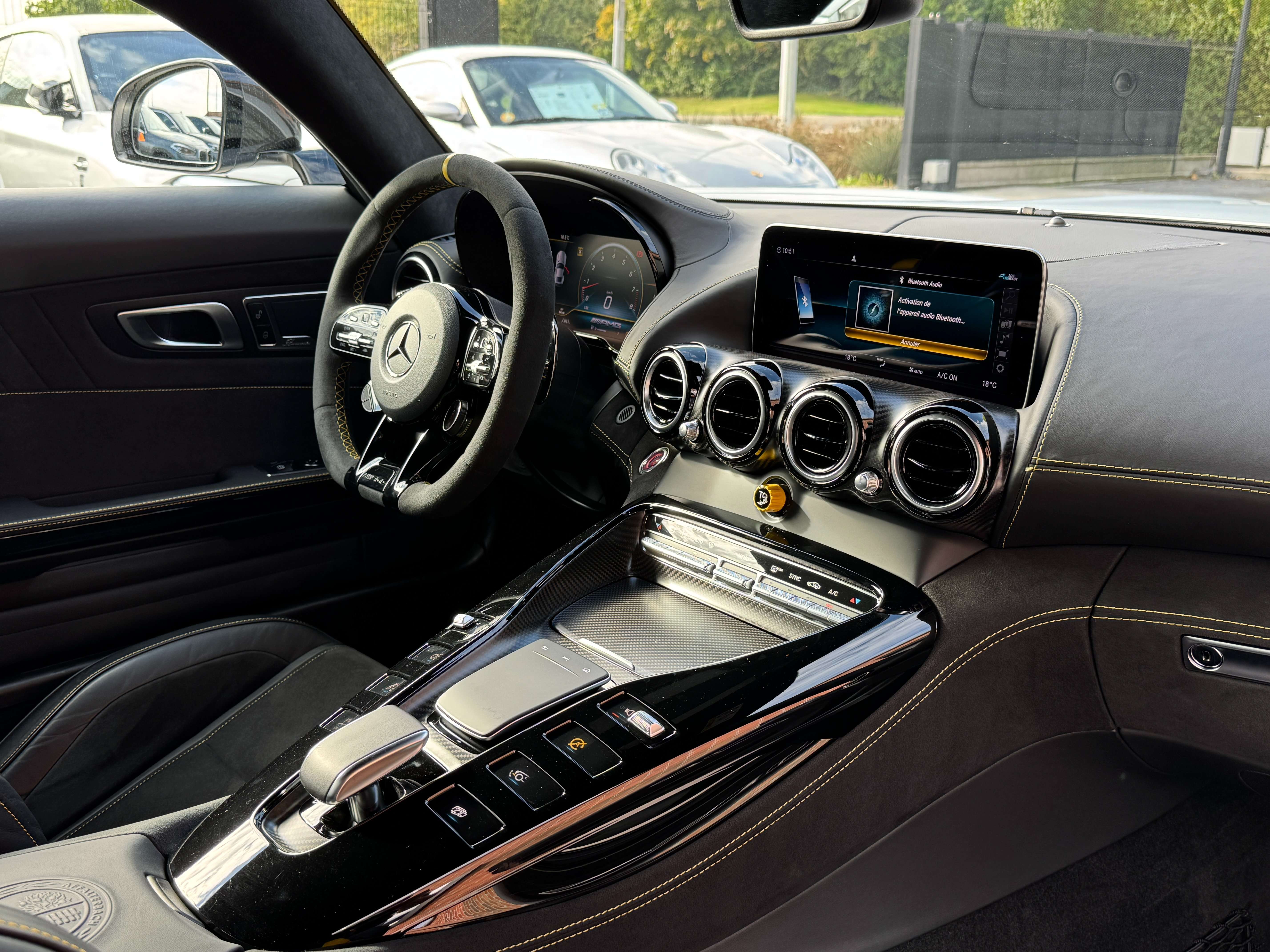 Mercedes-Benz AMG GT R - V8 Bi-Turbo