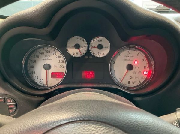 Alfa Romeo 147 (2) 1.6 T.S. 120 MILANO 5P